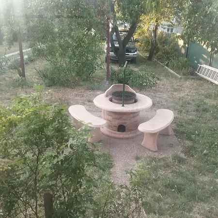 Varlak Vendeghaz *